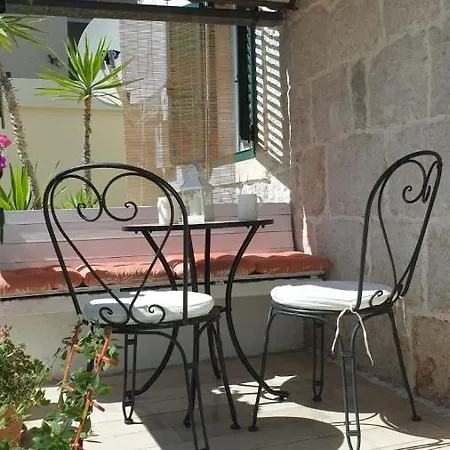 Apartment Private Garden