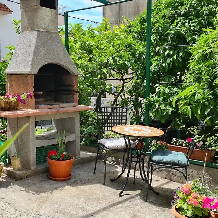 Apartment Private Garden